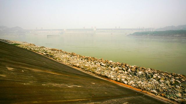 三峡大坝