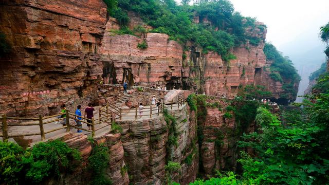 万仙山绝壁长廊 郭亮洞~河南新乡