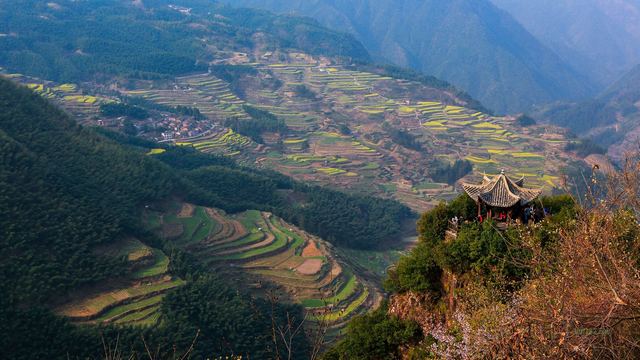 南尖岩高山梯田、九级瀑布