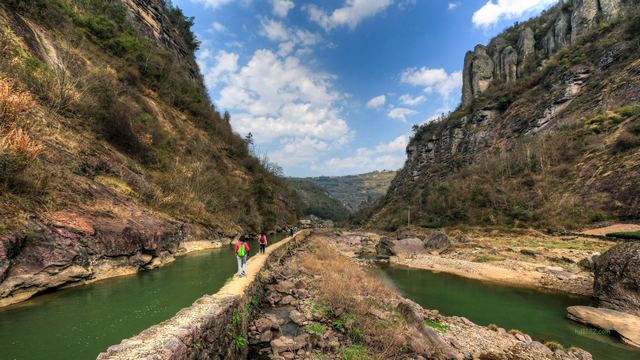 天姥山十九峰风景区