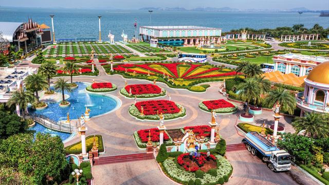 芭提雅富贵黄金屋